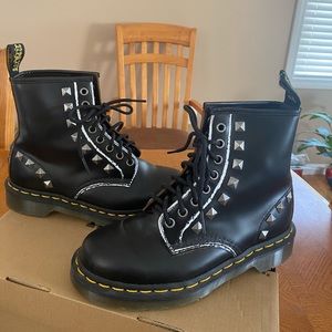 Dr Marten Boots